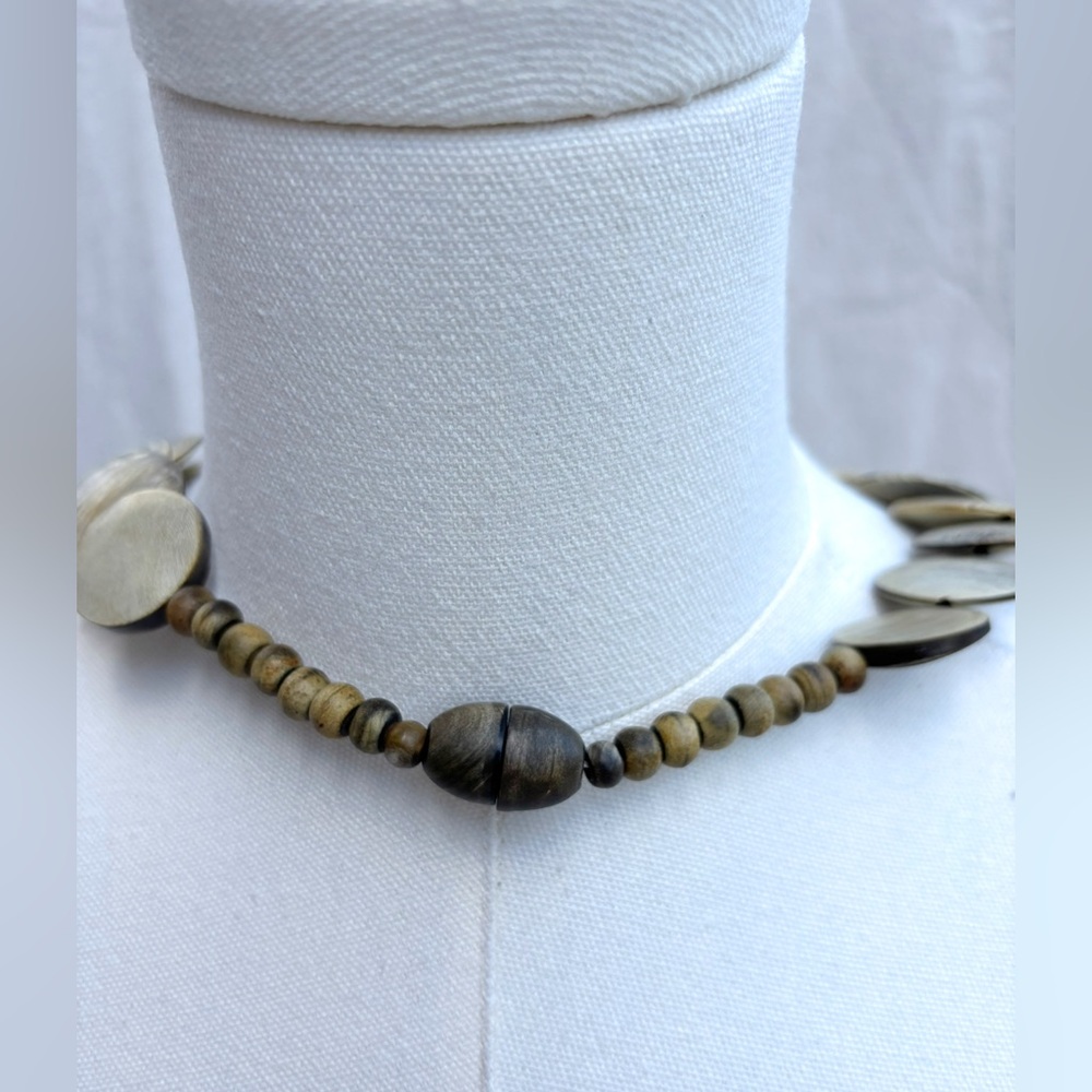 Vintage Bohemian MCM Mid Century Polished Blonde Wood‎ Disc Beaded Necklace - Picture 8 of 9